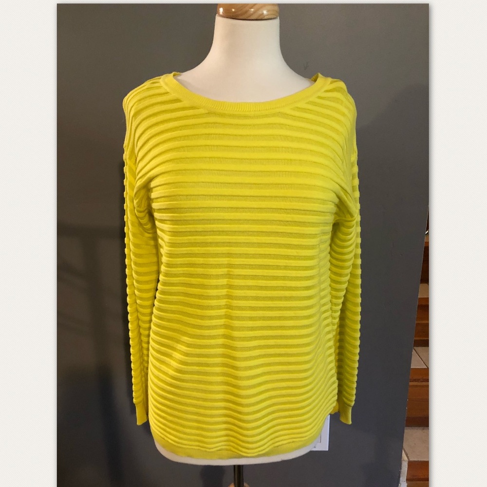 Yellow sweater